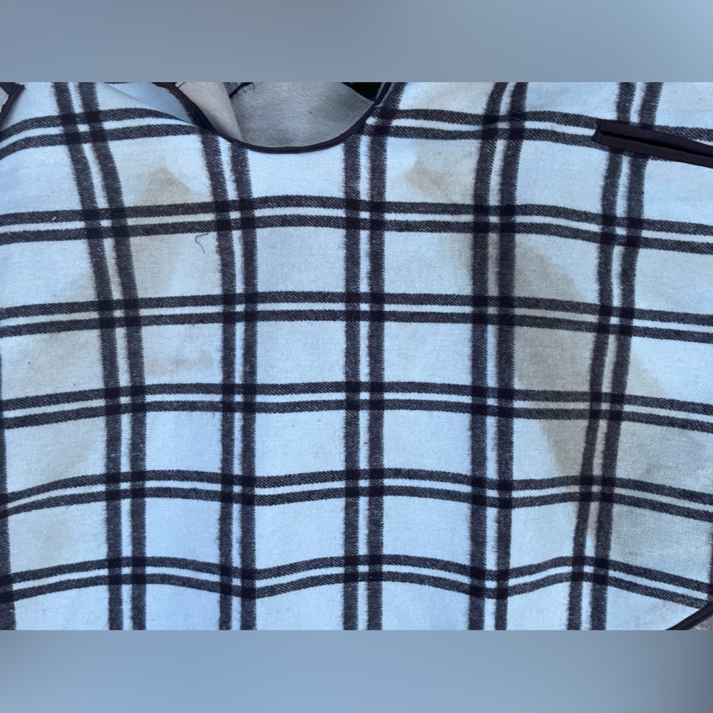 Vintage 100% wool, large, zip-up cape - Picture 5 of 5